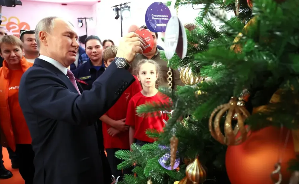 Владимир Путин открыл Всероссийскую акцию «Ёлка желаний»