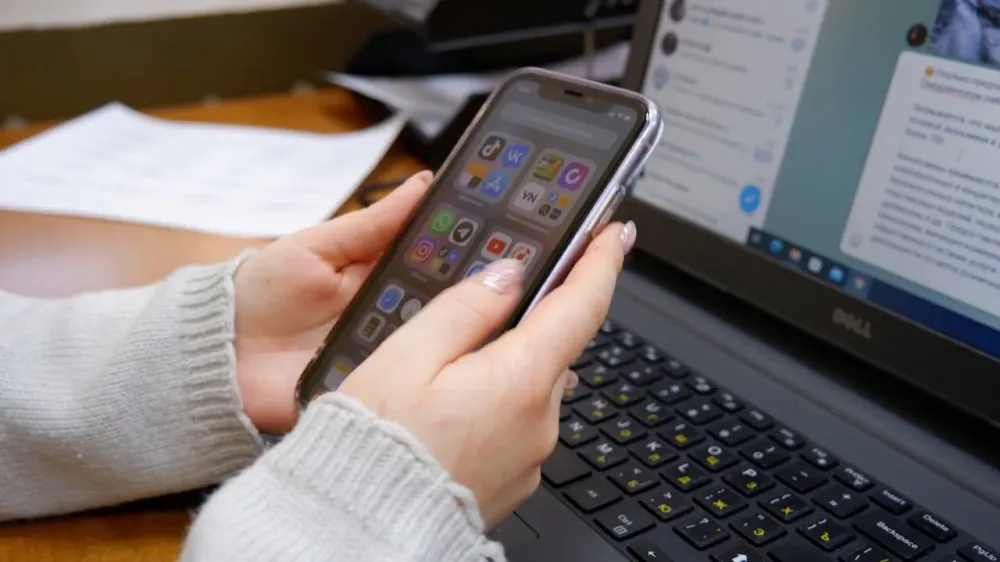 Семейный развод на деньги: не смог отказать «другу» житель ЕАО, его жена смогла