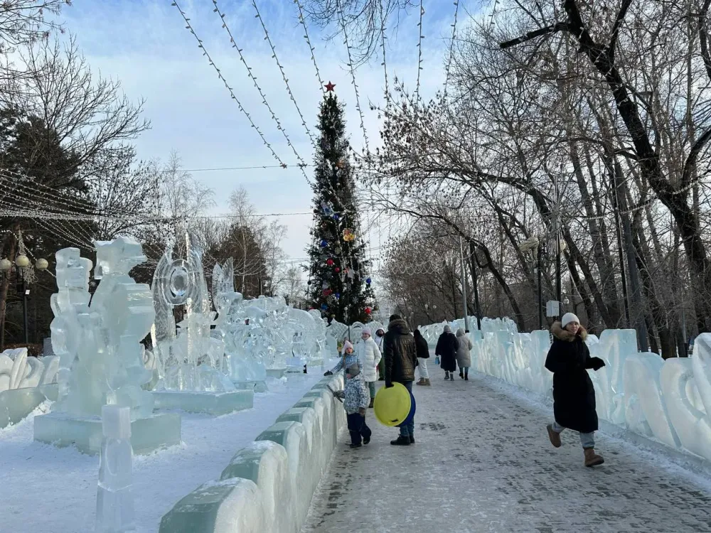 Гороскоп на 14 января: приятное общение у Овнов, переменчивое настроение у Скорпионов