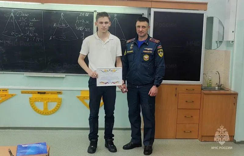 Подросток спас жизнь семье при пожаре в Биробиджане