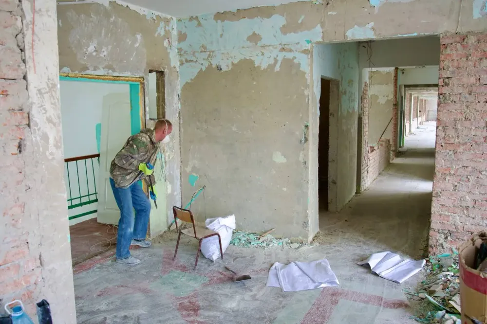 Следить за ремонтом лицея №23 будет спецфирма – мэр Биробиджана