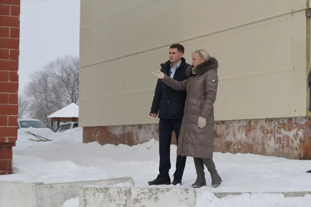 Глава ЕАО осталась недовольна расчисткой дворов от снега в Биробиджане