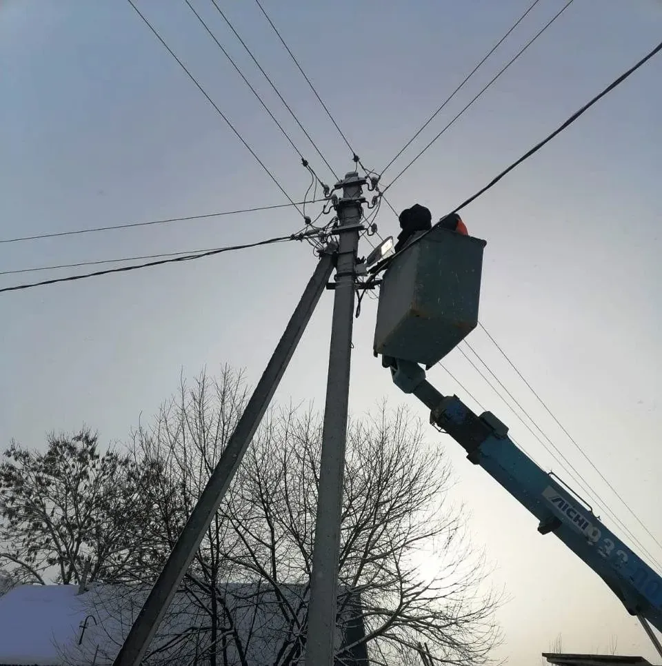 Чинят уличные фонари на 10 улицах в Биробиджане