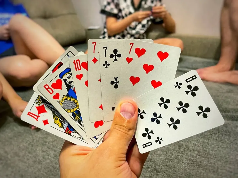 33 автомата и 12 млн — три подруги открыли свое казино в Хабаровске