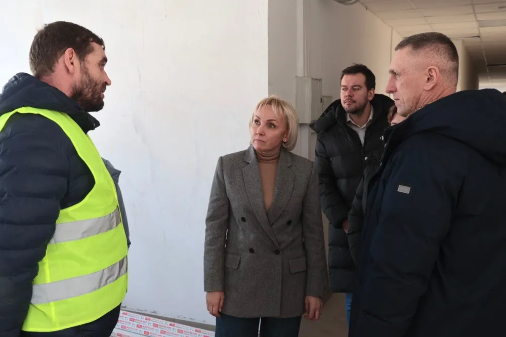 «Пускать на самотёк не выйдет»: срывом сроков капремонта соцобъектов недовольна глава ЕАО