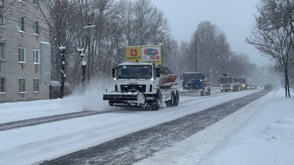 Как работает снегоуборочная техника в Биробиджане, рассказал мэр