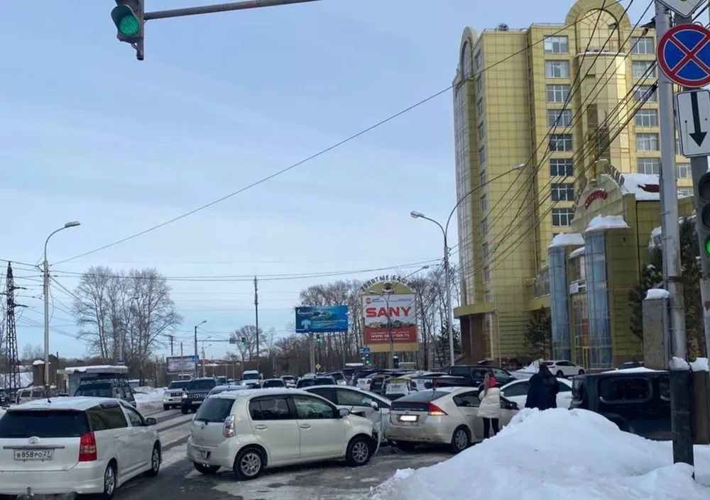 Около 10-ти аварий из-за скользких дорог произошли за выходные в Хабаровске