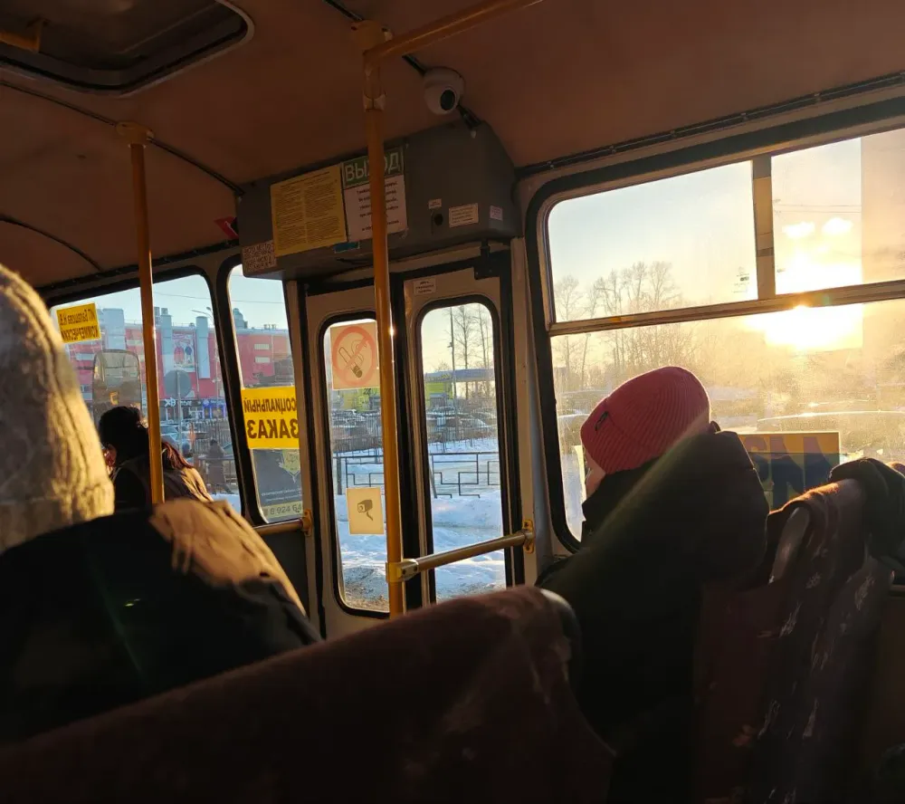 Гороскоп на 1 марта: эмоциональный день у Раков, Рыбам стоит быть осторожнее