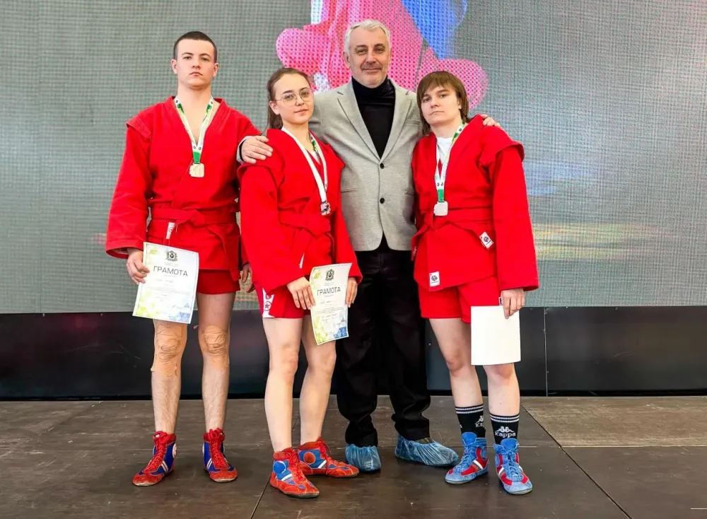 Самбисты ЕАО отлично выступили на Универсиаде в Хабаровском крае