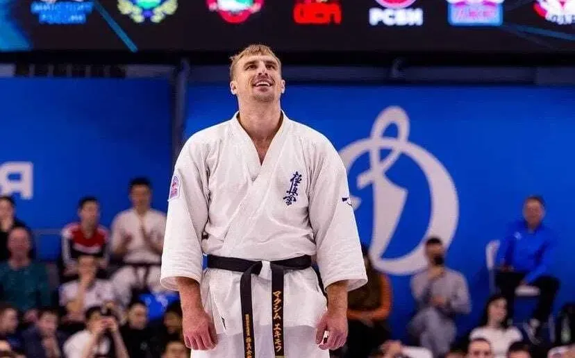 Максим Екимов из ЕАО вошел в ТОП-8 лучших бойцов мира по Киокусинкай