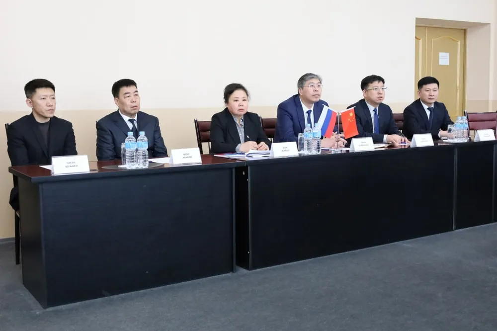 Делегация из города-побратима Хэган (КНР) прибыла в Биробиджан