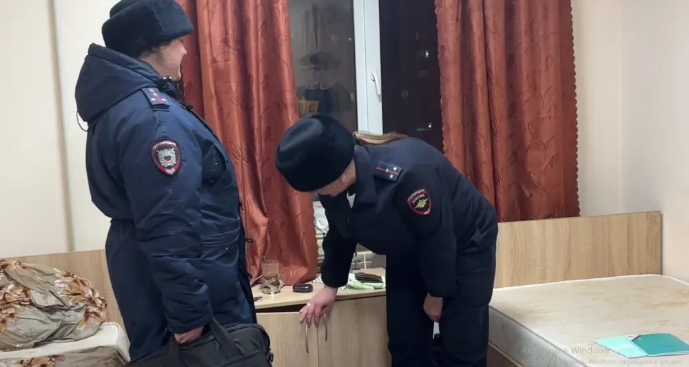 Наркорейд устроили полицейские в студенческом общежитии в Биробиджане