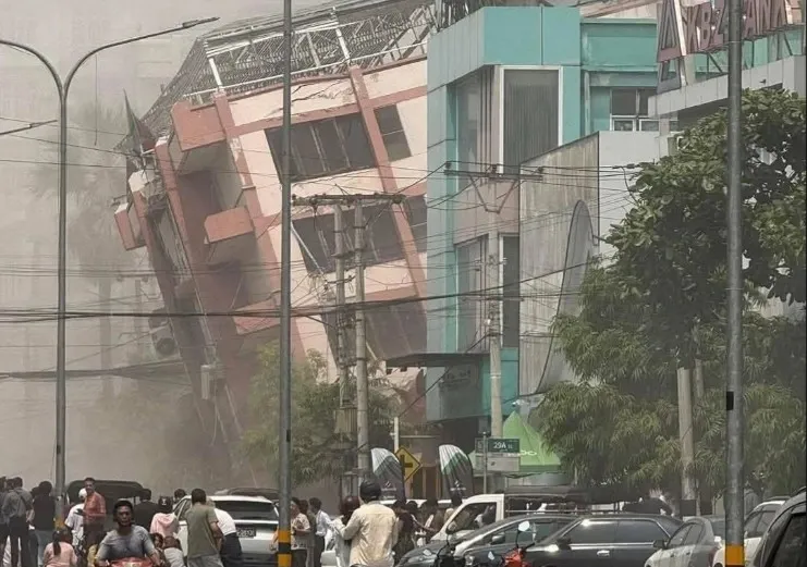 Падающие небоскребы и тотальные разрушения: в Таиланде произошло землетрясение