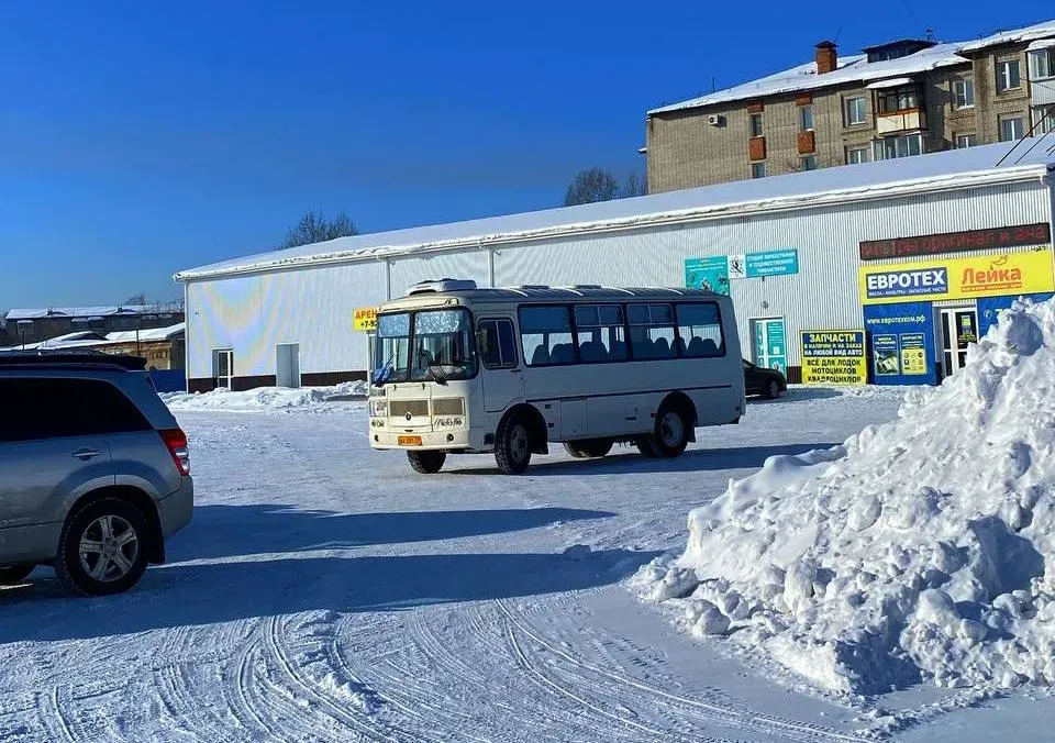 Трассу «Биробиджан — Облучье» снова закрыли из-за гололеда