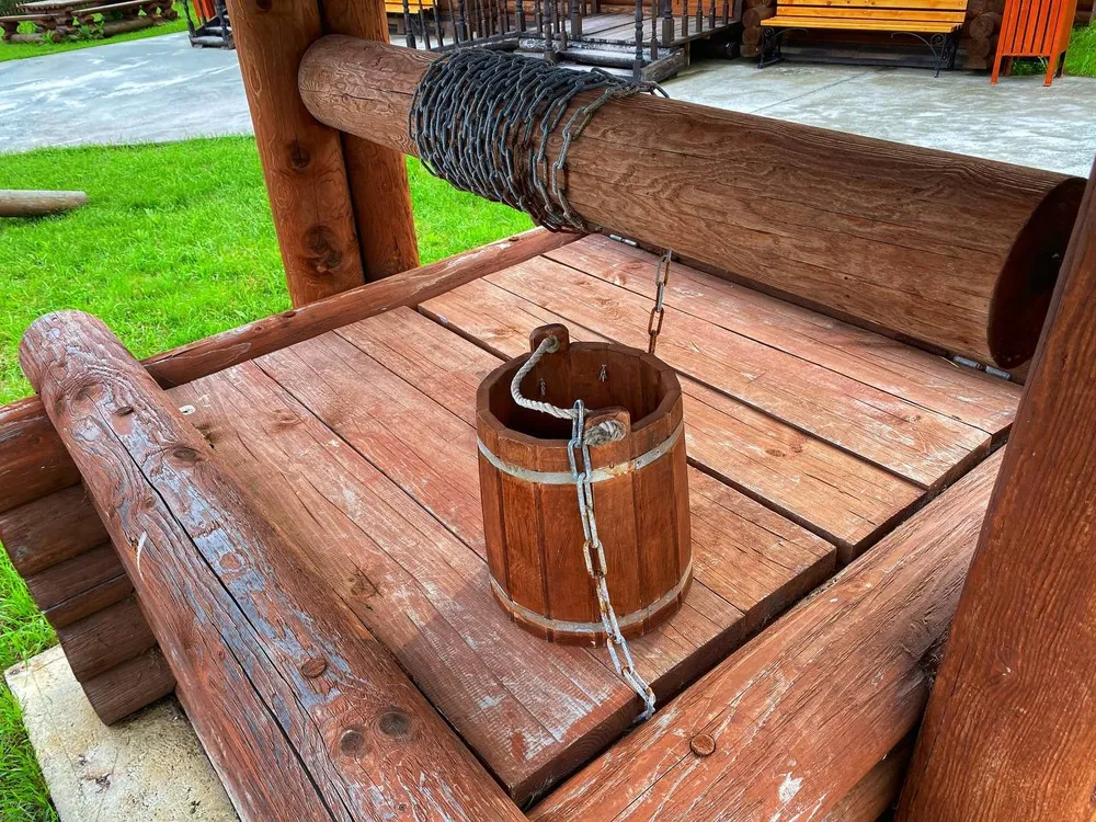 Водички напиться негде: оборудовать колодцы в с. Ленинское требует прокуратура