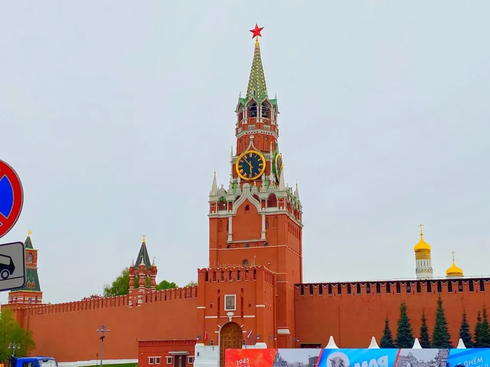 Пройдут по Красной площади 9 Мая, сопровождая ветеранов, волонтеры Победы из ЕАО