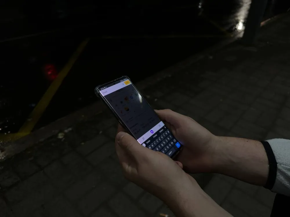 Биробиджанец познакомился с девушкой в интернете и «инвестировал» в нее 1 млн рублей