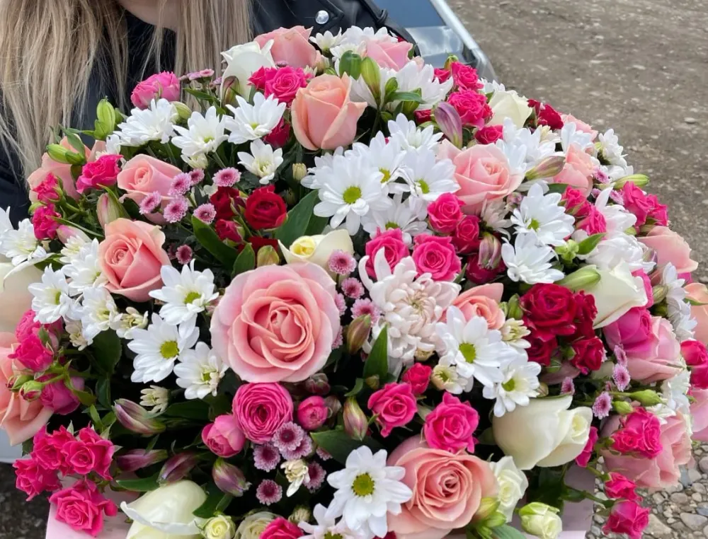 Подарки на 8 Марта: что выбирают биробиджанцы в этом году