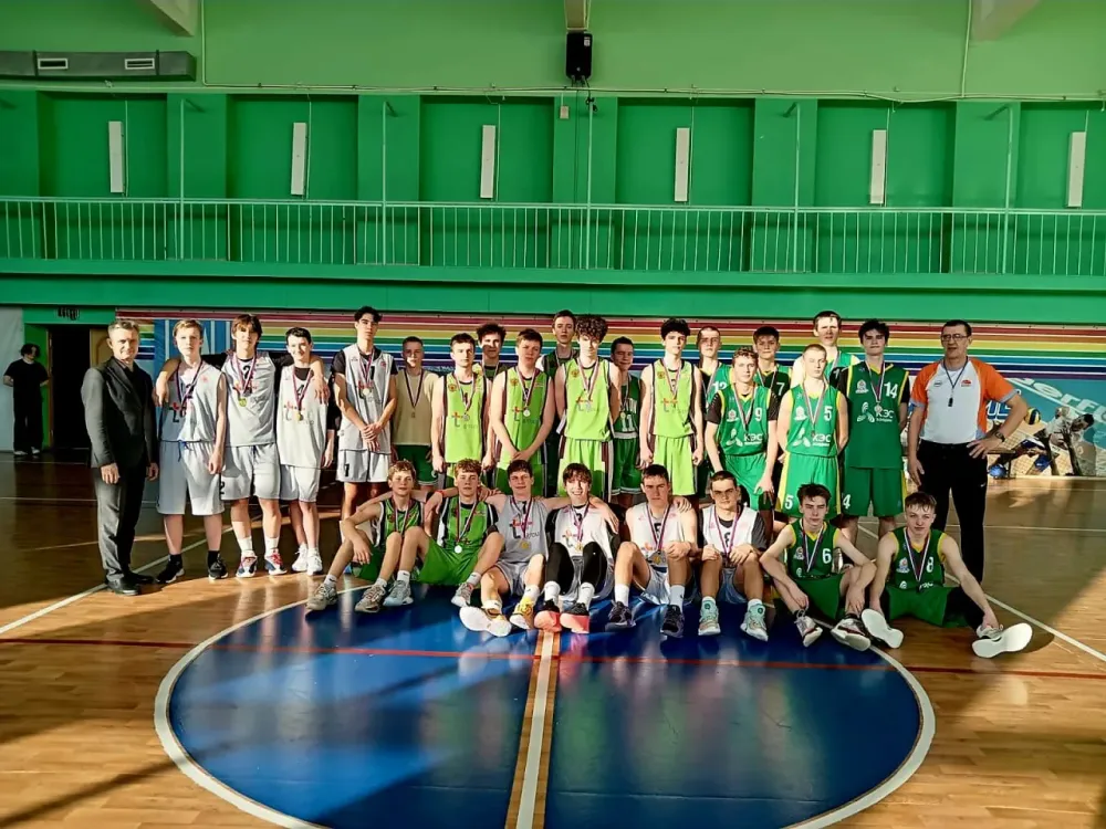 Гимназия №1 разгромила  соперников в турнире по баскетболу в Биробиджане