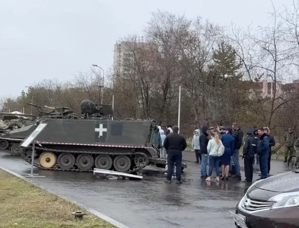 Люк БТР стал причиной гибели ребенка в Комсомольске