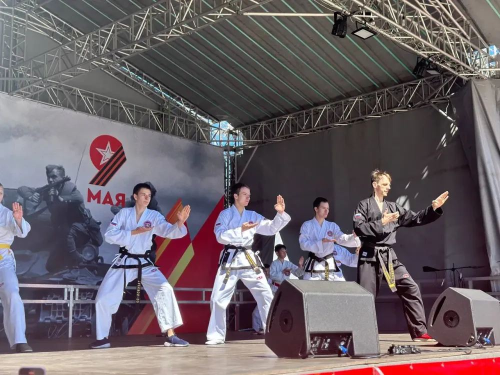 Концерты, первенства по плаванию и киокусинкай: дайджест событий на выходных в Биробиджане