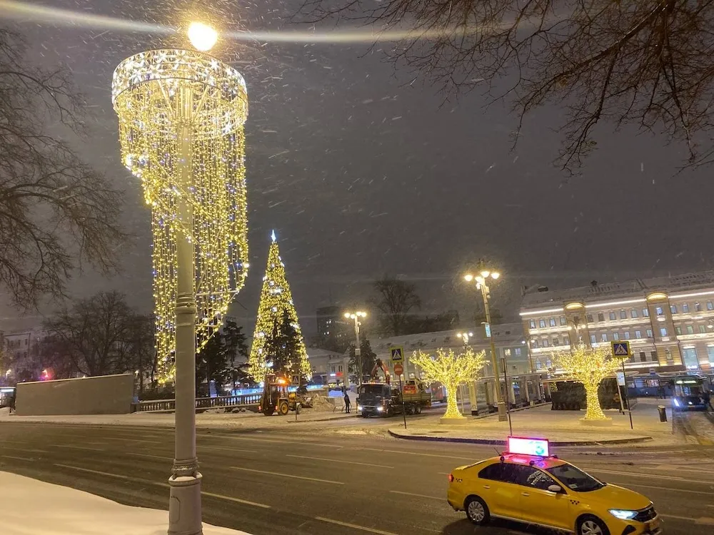 Гороскоп на 10 апреля: у Близнецов намечается роман, Козероги будут много думать