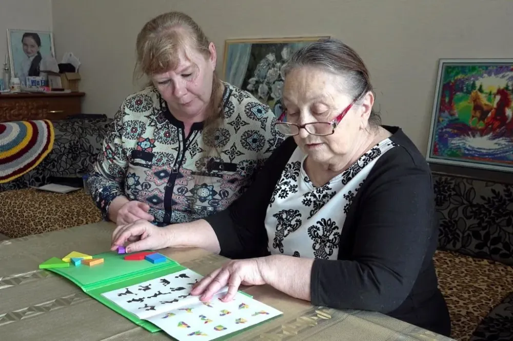 Арт-терапией решили продлевать жизнь пенсионеров в ЕАО