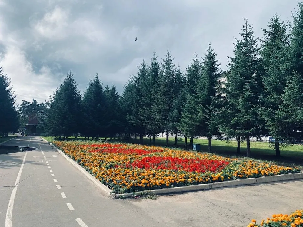 Гороскоп на 1 мая: у Близнецов спокойный день, а Козерогам нужно искать компромиссы