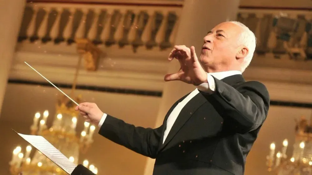 Владимиру Спивакову присвоено звание Героя Труда Российской Федерации