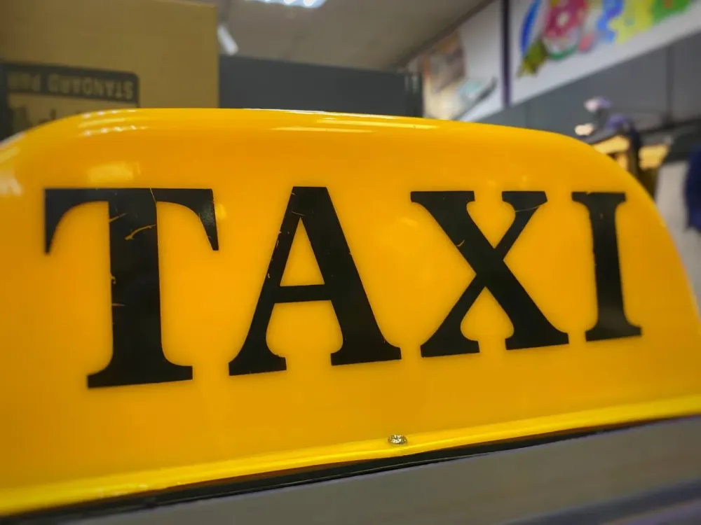 Госдума утвердила закон о локализации такси