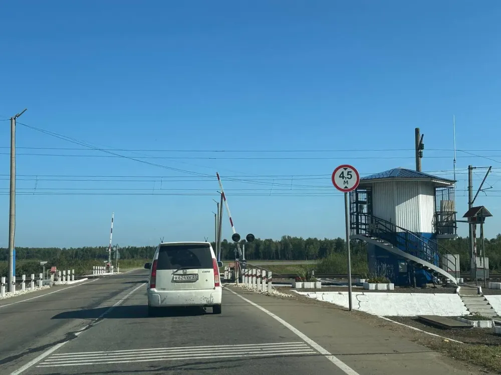 Перекроют железно-дорожный переезд 5 мая в Биробиджане