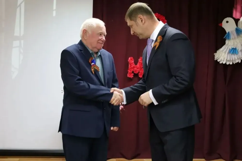 Вручили медали «Отец солдата» родителям героев специальной военной операции в ЕАО