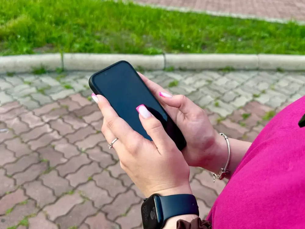 Купила новый телефон, чтобы перевести мошенникам 700 тысяч рублей биробиджанка