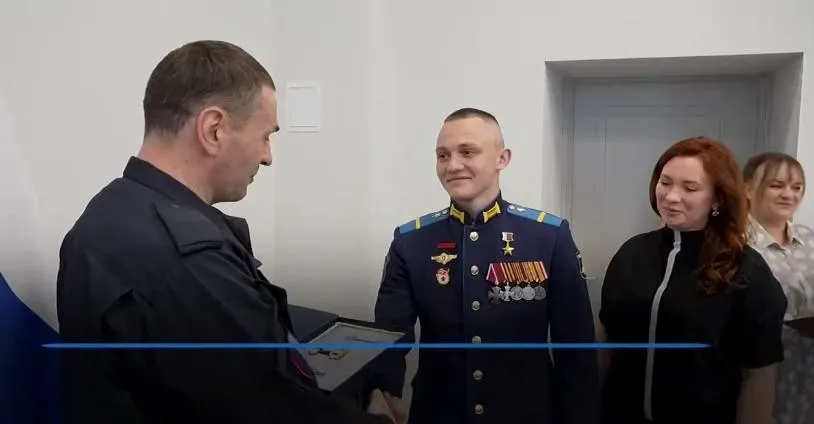 Новую квартиру получил участник СВО в Хабаровске от мецената