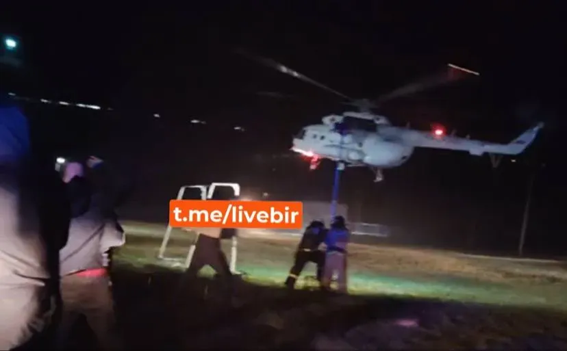 Пострадавших в жутком ДТП с фурой медиков из ЕАО доставили на вертолете в Хабаровск