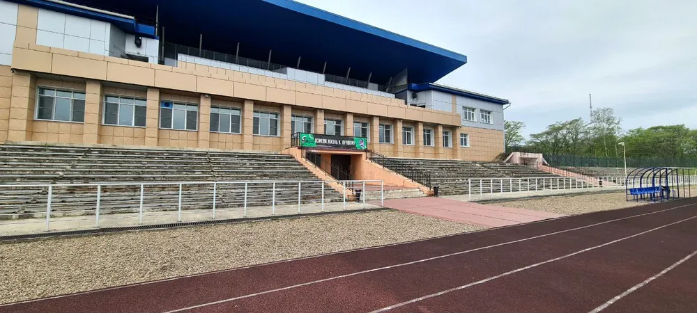 Капитальный ремонт стадиона «Дружба» начался в Биробиджане