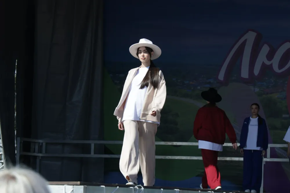 В ЕАО презентовали коллекцию «Озаряй» на Международном форуме индустрии красоты