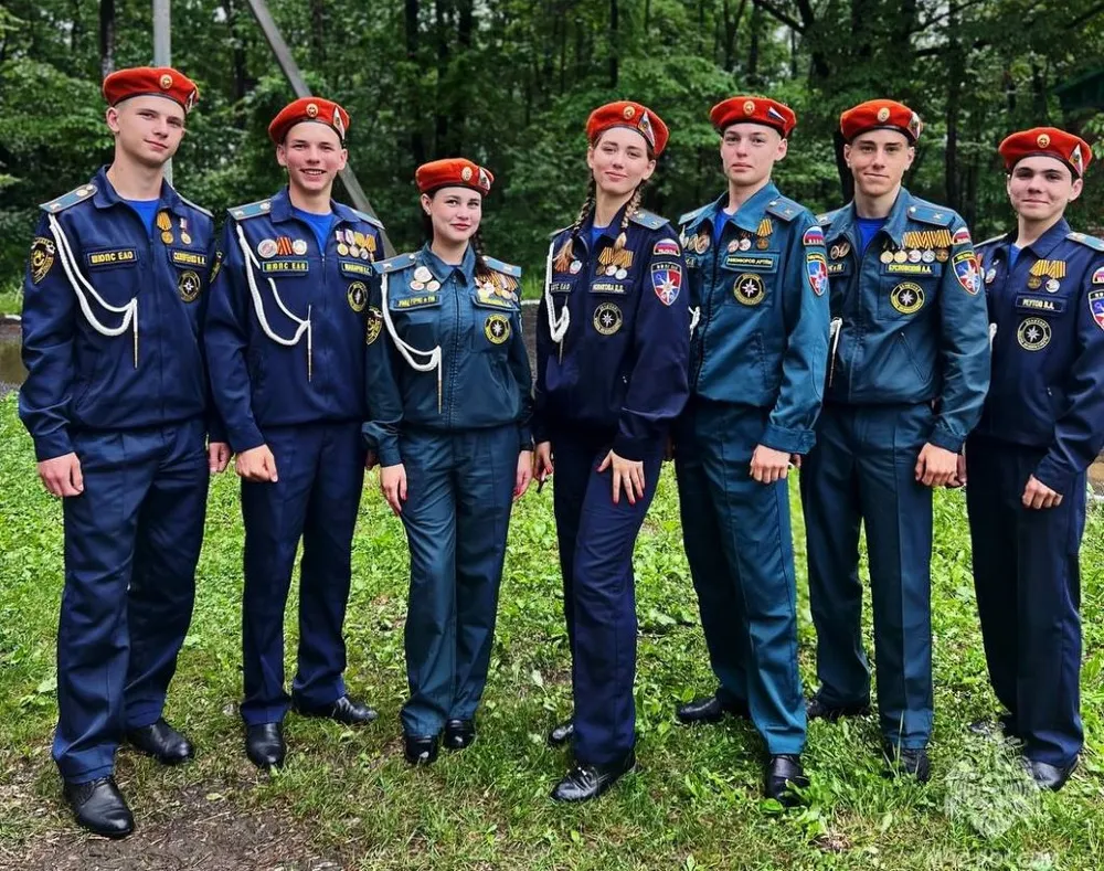 Юные спасатели из ЕАО представляют Россию на международных соревнованиях в Азербайджане