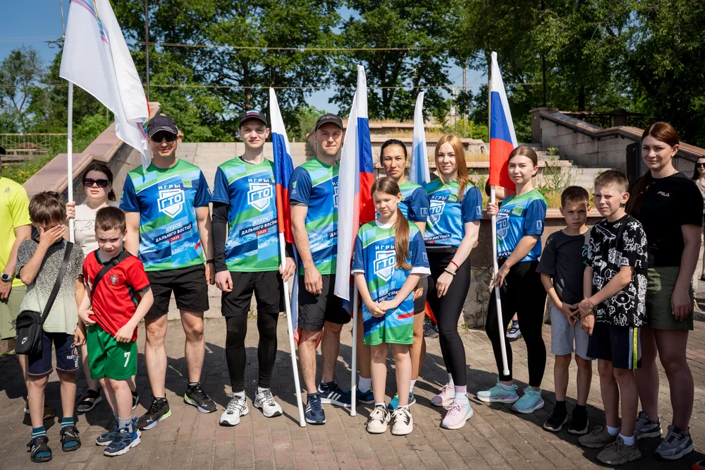 Массовая пробежка «Выбор сильных» объединила жителей Биробиджана в День России