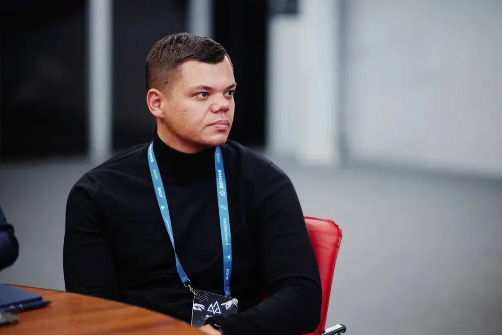 Благодарственное письмо от общества «Знание» получил Александр Музыка из ЕАО