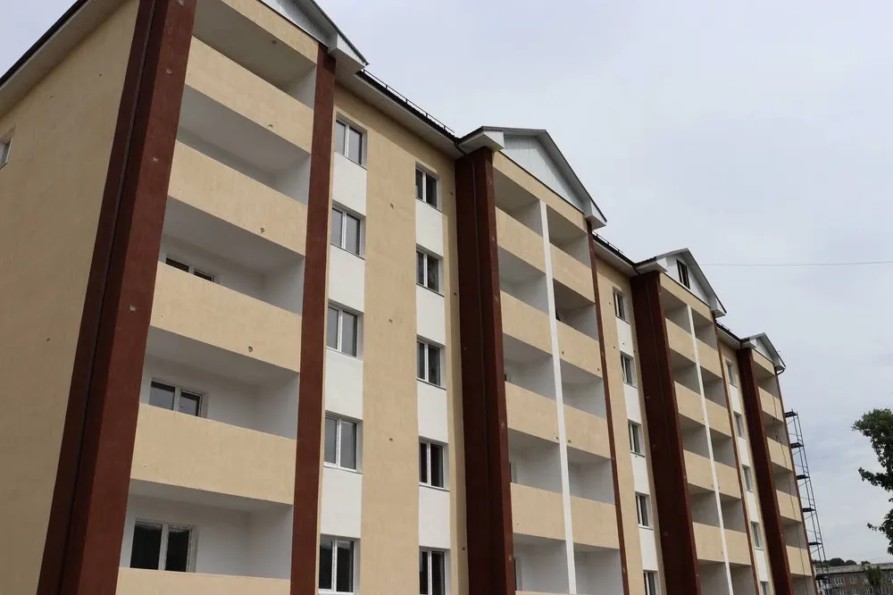 В новостройку из ветхого жилья переедут 135 семей из Облучья