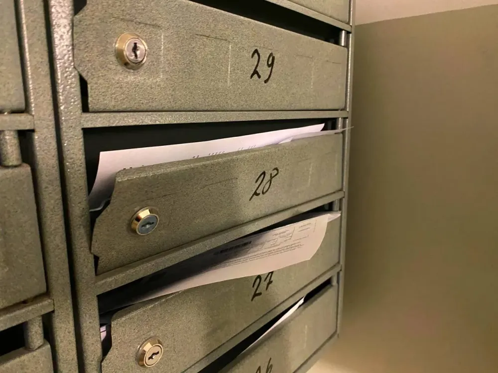 Путин подписал закон о переносе срока оплаты ЖКУ