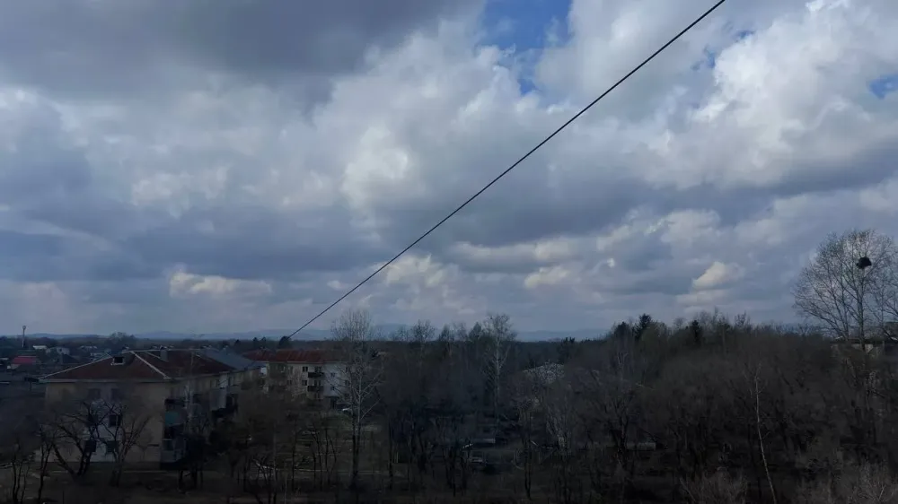 Пониженное давление и слабый ветер: погода на 7 июня