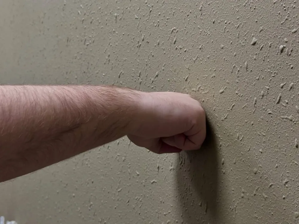 Прокурор взыскал более 80 тысяч рублей для ТФОМС ЕАО с виновного в преступлении