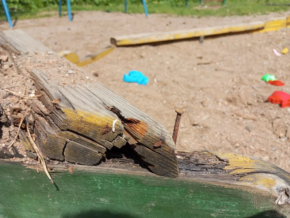 Опасные игры: прокуратура требует привести в порядок площадки в Облучье ЕАО