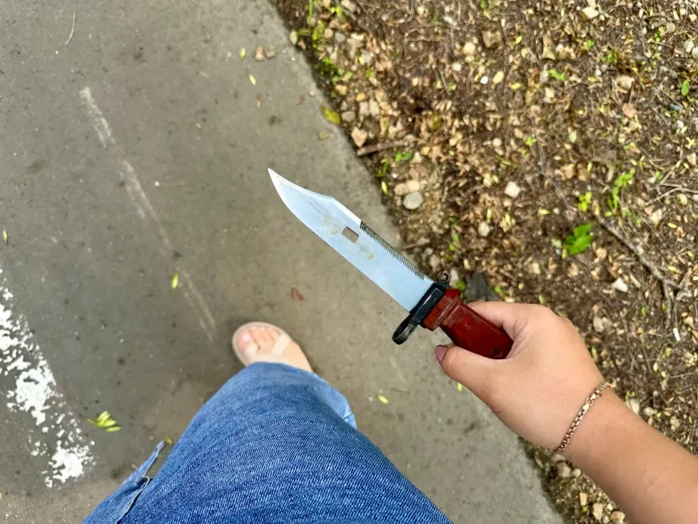 Ударила ножом в живот собутыльника жительница ЕАО