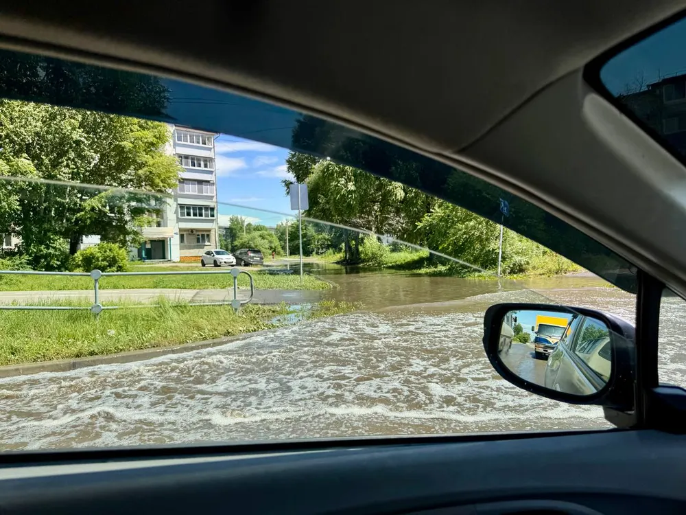 В Госдуме предложили ввести компенсации за затопленные из-за ливней автомобили