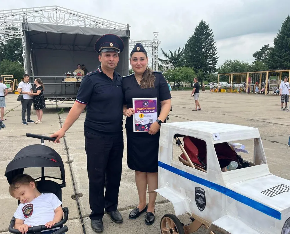 Полиция ЕАО приняла участие в Параде колясок