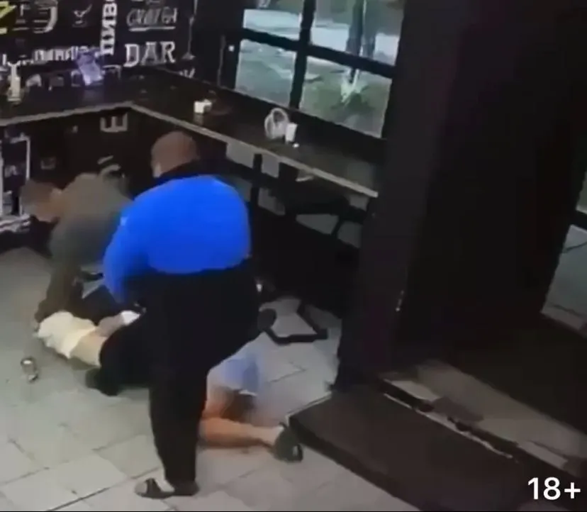 В Хабаровске начата проверка по факту избиения женщины в магазине