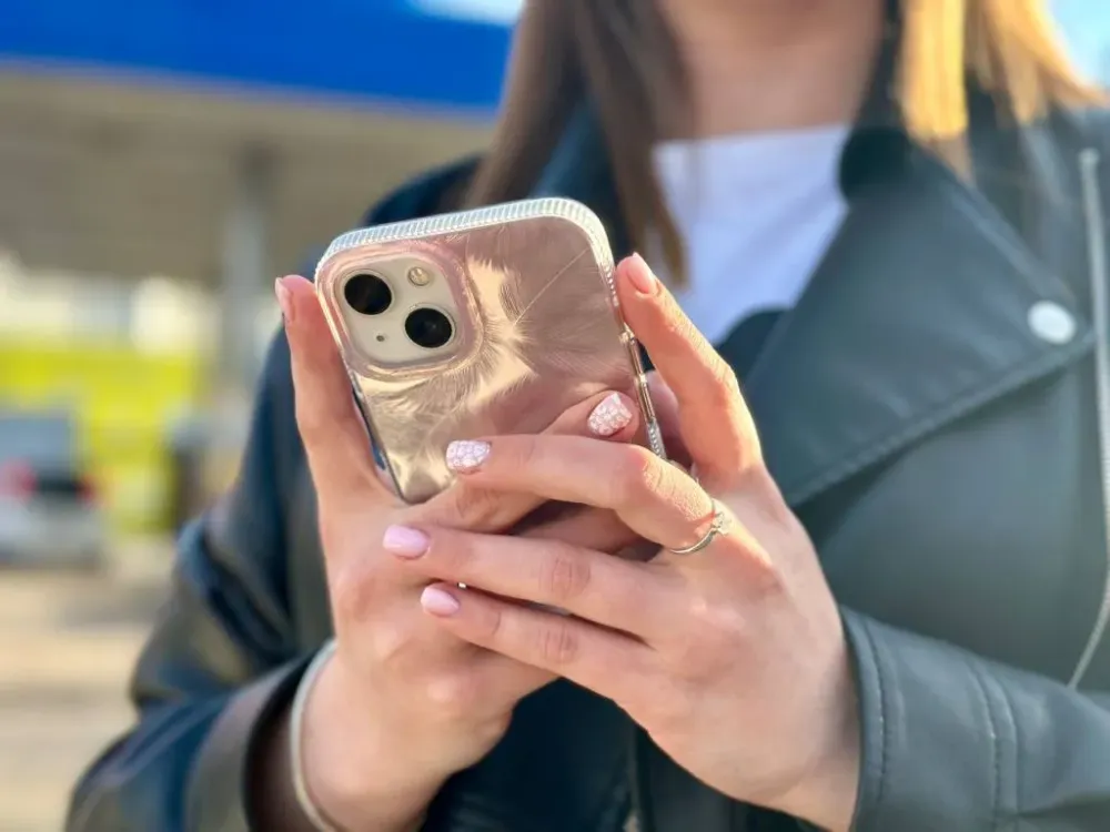 Несложные задания в мессенджере обернулись потерей больших денег для биробиджанки